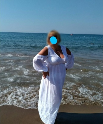 🌹 Мои услуги наполнены страстью и сексуальностью, и я буду рада подарить тебе незабываемое время 😉🔥 У меня есть отличные отзывы от довольных клиентов, которые оценили мои навыки и чуткость 😍✨ На фото ты можешь увидеть мои прекрасные формы и сексуальную раскованность. Я живу в Москве, и могу пригласить тебя к себе, чтобы мы раскрыли друг друга полностью 🌆💫 Жду твоего звонка, чтобы сделать наши фантазии реальностью 💞💦 15545, 45 лет